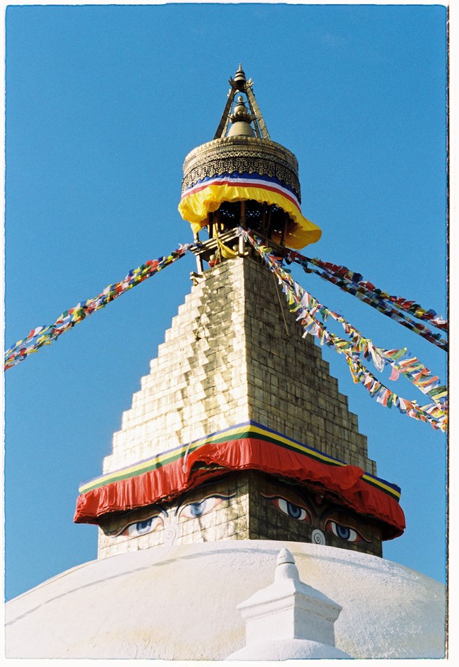 Description: Bảo tháp Bouddhanath là bảo tháp xây dựng theo truyền thống Phật giáo Tạng truyền. Đây cũng là bảo tháp lớn nhất thế giới của Phật giáo Tây Tạng, cách trung tâm thủ đô Kathmandu của Nepal không xa.
